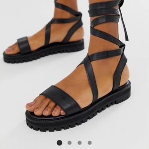 Chunky gladiator sandal size 7